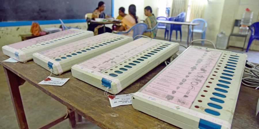 पश्चिम बंगाल : भवानीपुर समेत तीनों सीटों के लिए मतगणना जारी