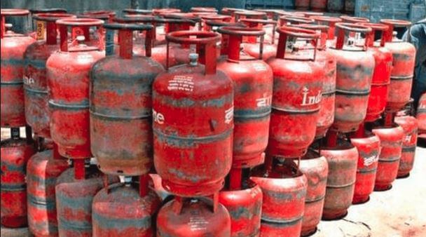 LPG Gas Cylinders price hike – Here is how much cooking gas cylinders costs