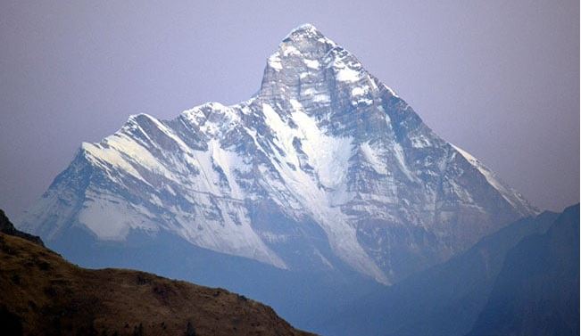 હિમાલયના 7434 મીટર ઊંચા નંદા દેવી શિખર પર પર્વતારોહણ માટે નીકળેલા ભારતીય સહીત સાત વિદેશી લાપતા
