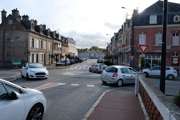 A Young Woman Abused, Manhandled for Wearing Skirts in Public in France