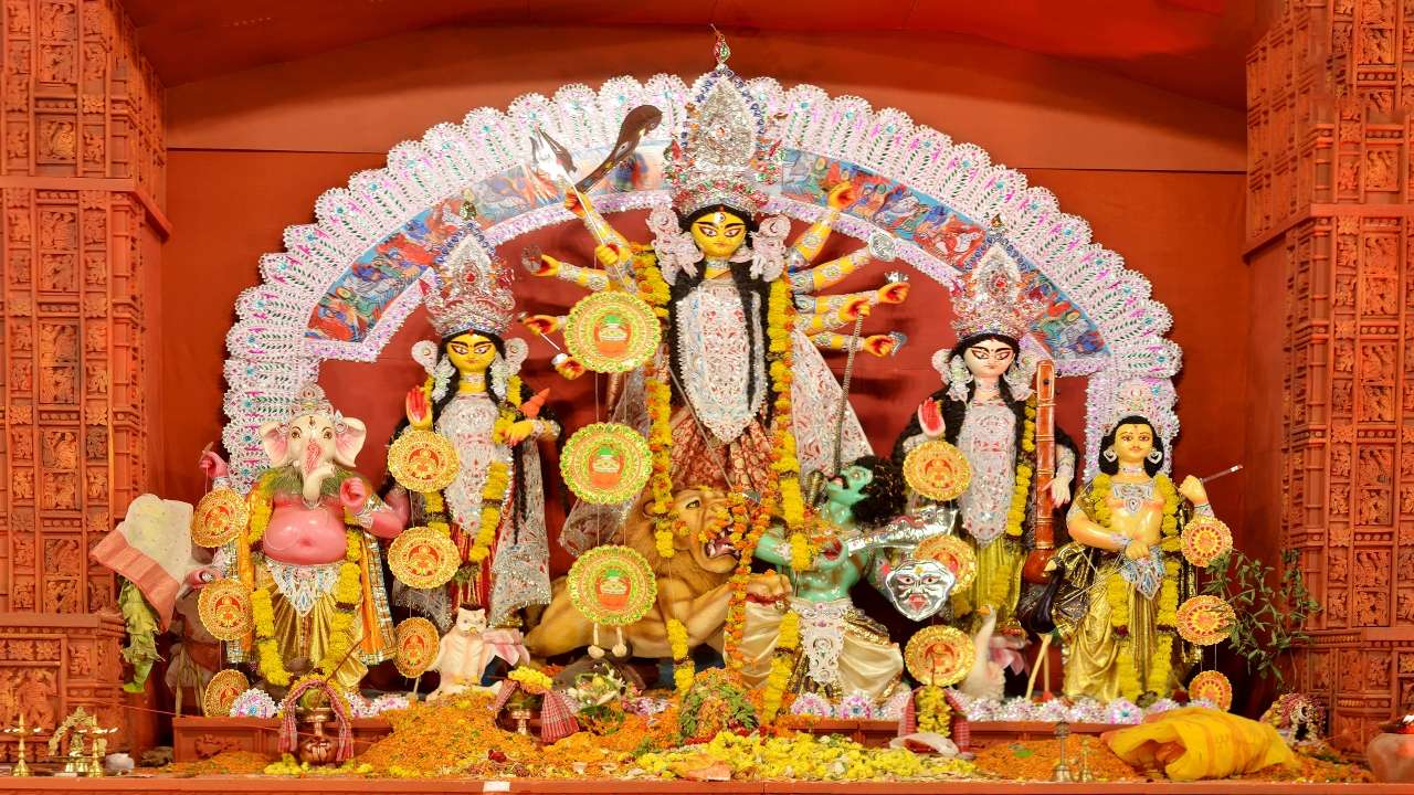 Calcutta High Court Orders Durga Puja Pandals to be Declared “No Entry Zones” for Devotees