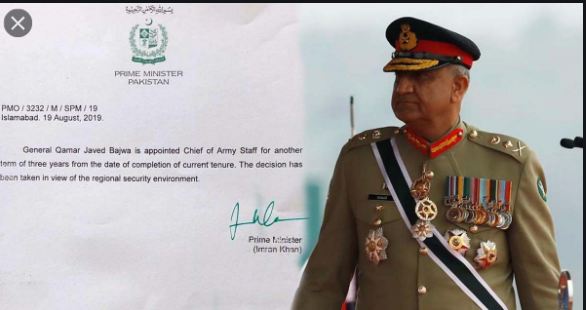 Abhinandan: When Pak Army chief Bajwa perspired, his legs trembled!