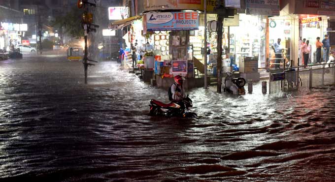 Heavy Rain in Hyderabad: State Government appeals citizens to stay at home