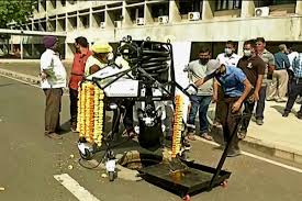  ગટરમાં ઉતરતા કામદારોના મોતને અટકાવવા  રોબટ દ્રારા ગટરની સફાઈ કરવાનો ગાંધીનગરમાં નવતર પ્રયોગ – -નાયબ મંત્રી નીતિન પટેલે કર્યું લોકાર્પણ