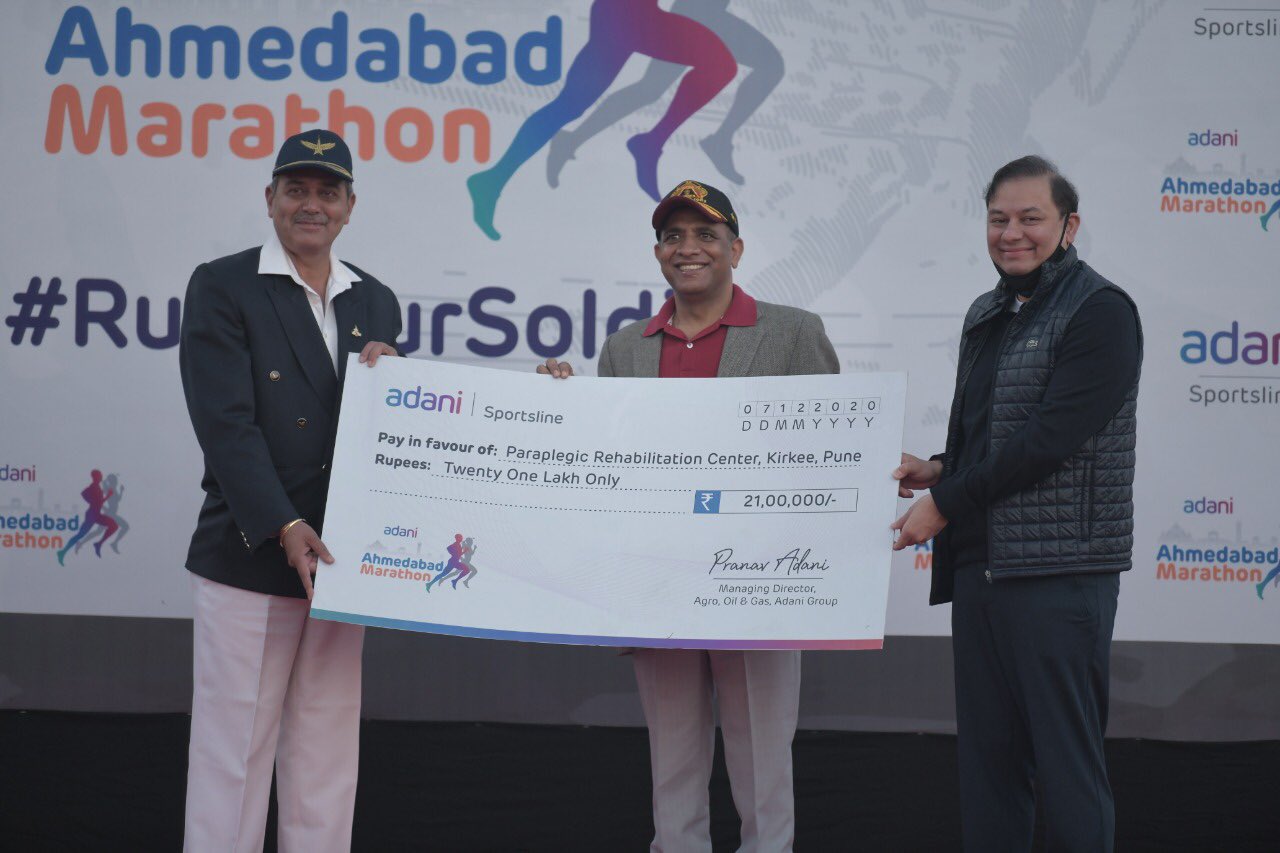 Decorated armed forces leadership flag off Adani Ahmedabad Marathon closing ceremony