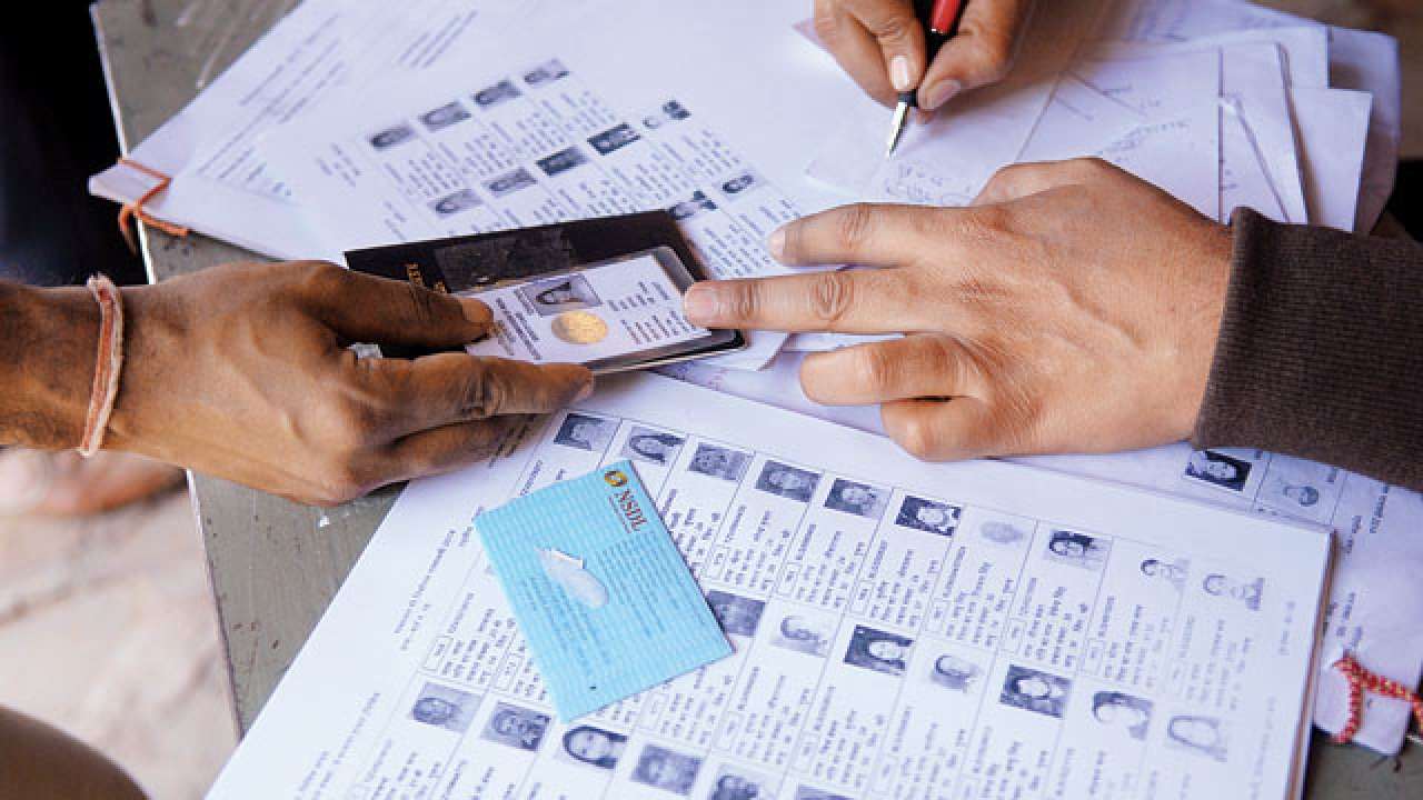 पश्चिम बंगाल: कड़ी सुरक्षा व्यवस्था के बीच कोलकाता में केएमसी मतदान शुरू