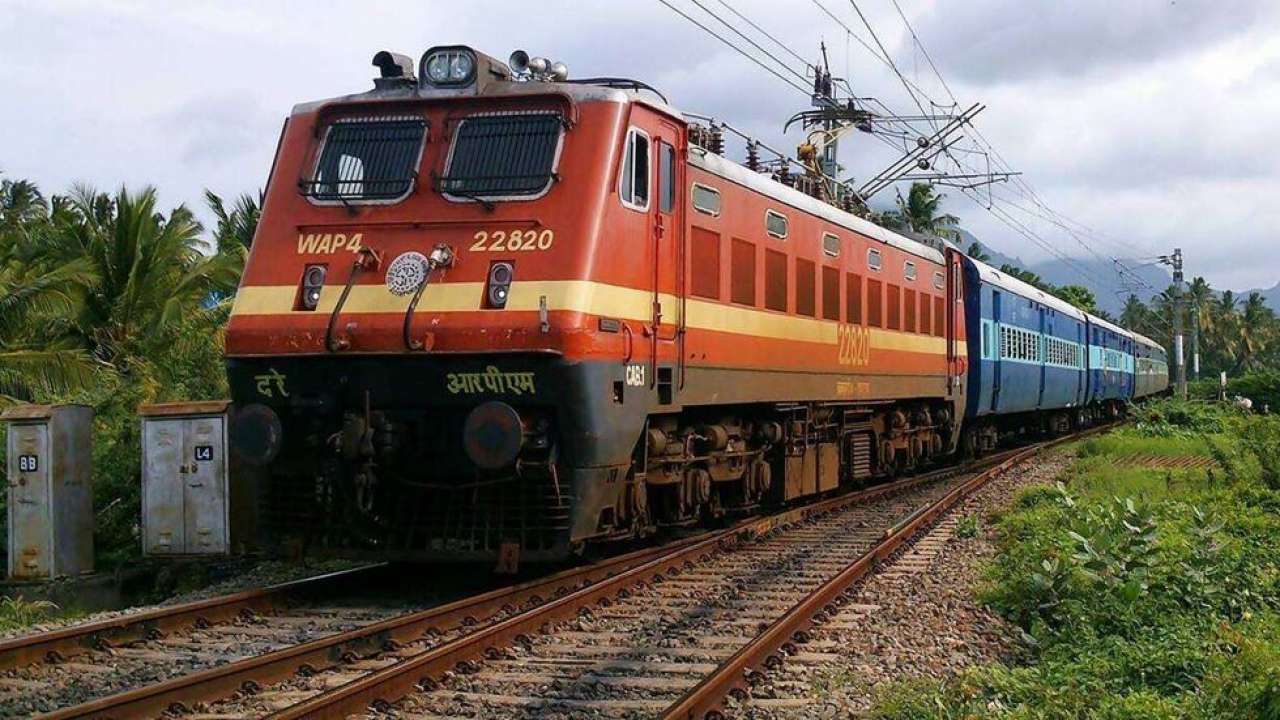 955534-train-railways