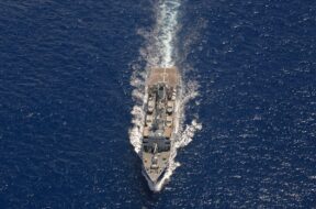 INS_Sarvekshak_(J22)_en-route_to_Mauritius