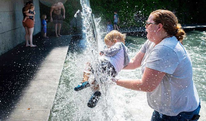 Climate change: As monsoon defies India, over 500 die of heatwave in the West