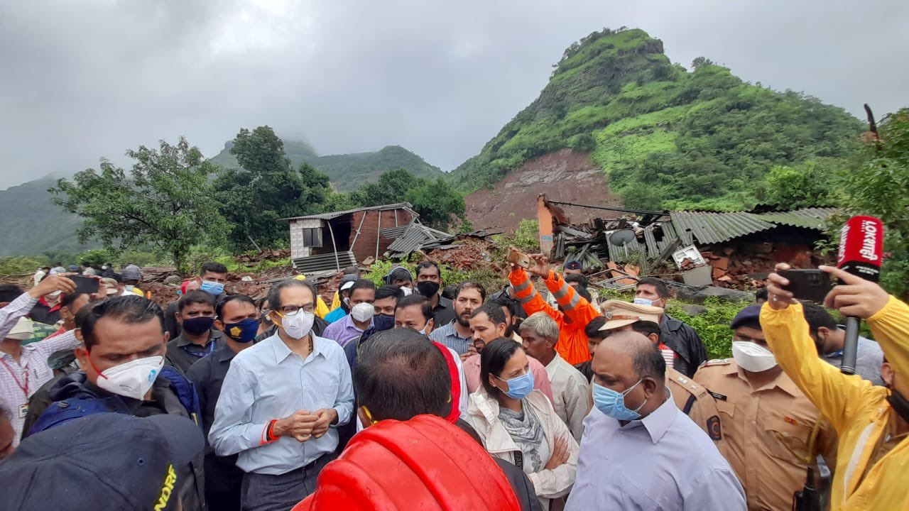 महाराष्ट्र में बारिश-भूस्खलन से भारी तबाही, मुख्यमंत्री ठाकरे ने पीड़ितो को दिया पूरी मदद का आश्वासन