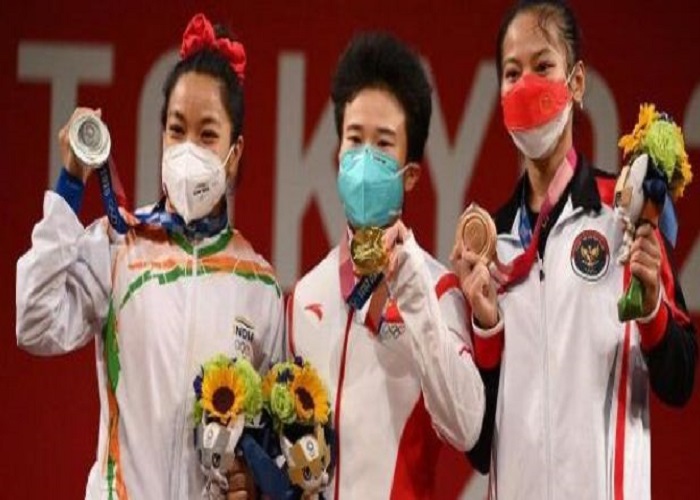 टोक्यो ओलंपिक : स्वर्ण पदक में बदल सकता है चानू का रजत, चैंपियन चीनी वेटलिफ्टर पर डोपिंग का शक