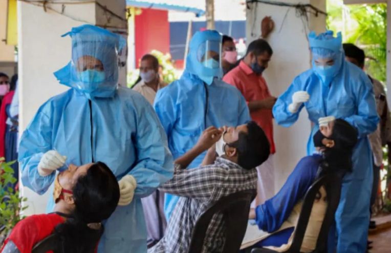 भारत में कोरोना संकट : केरल में एक्टिव केस 2.30 लाख के पार, राष्ट्रीय स्तर पर 47 हजार नए संक्रमित