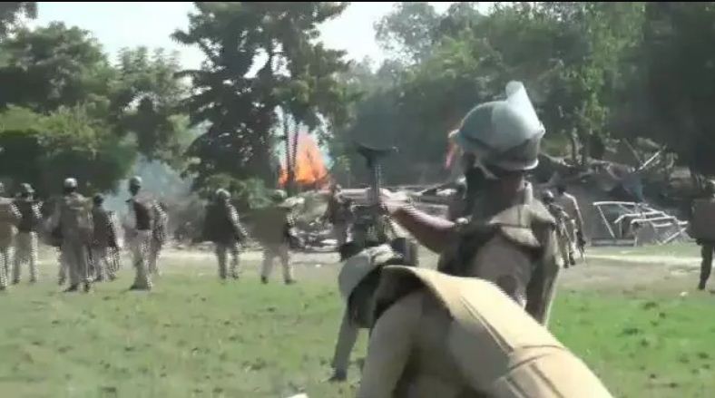 असम : दरांग में अतिक्रमण हटाने के दौरान हिंसक झड़प, दो प्रदर्शनकारियों की मौत, 9 पुलिसकर्मी घायल