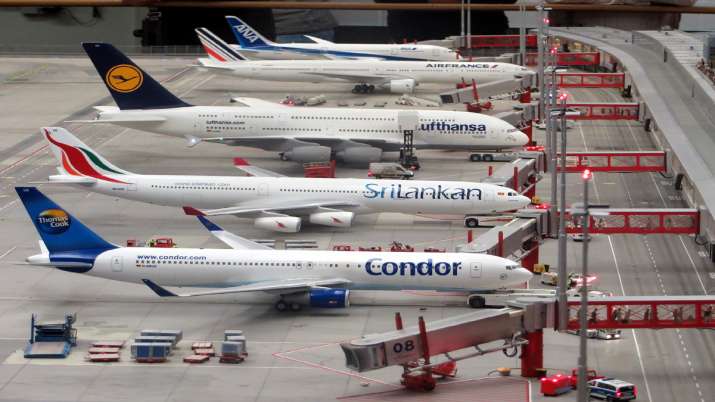 डीजीसीए का फैसला : अंतरराष्ट्रीय यात्री उड़ानों पर प्रतिबंध 30 नवंबर तक बढ़ा