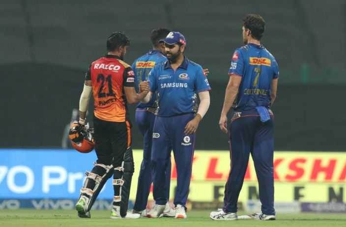 आईपीएल 2021 : जीत के बावजूद मुंबई इंडियंस मायूस, आरसीबी ने शीर्षस्थ दिल्ली कैपिटल्स को मात दी