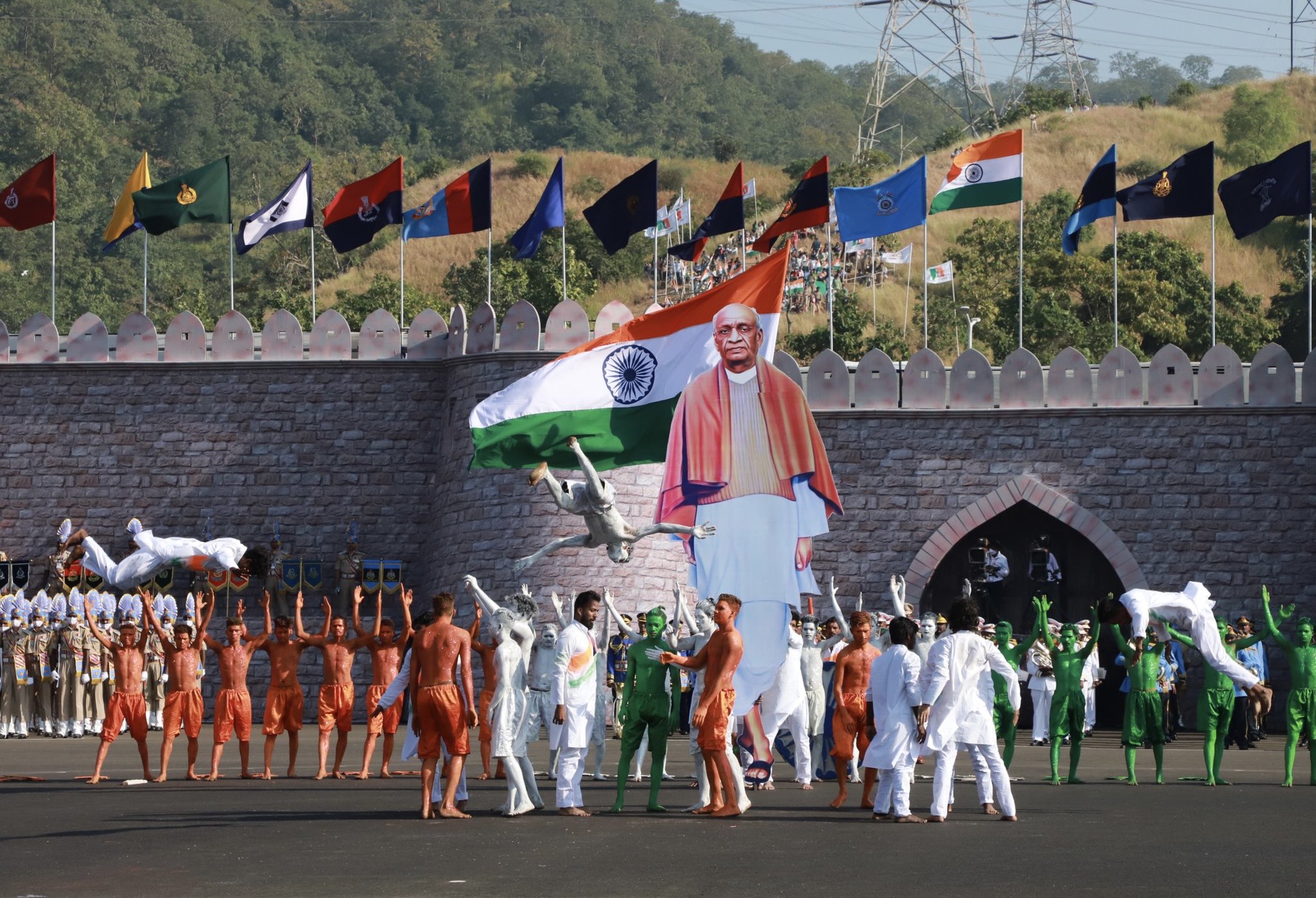 सरदार पटेल सिर्फ इतिहास में नहीं, बल्कि सभी भारतीयों के मन में बसते हैं : पीएम मोदी