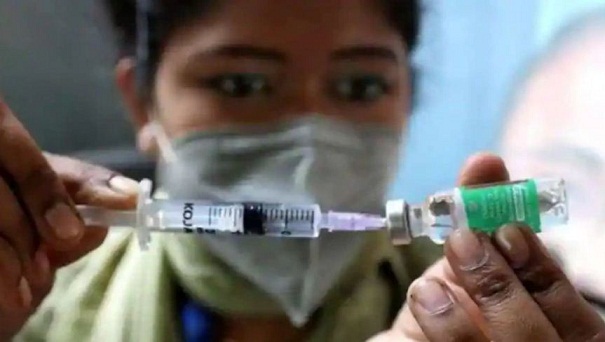 भारत में कोरोना संकट : 18 महीनों में सबसे कम 6,990 नए संक्रमित, अब एक लाख के करीब एक्टिव केस