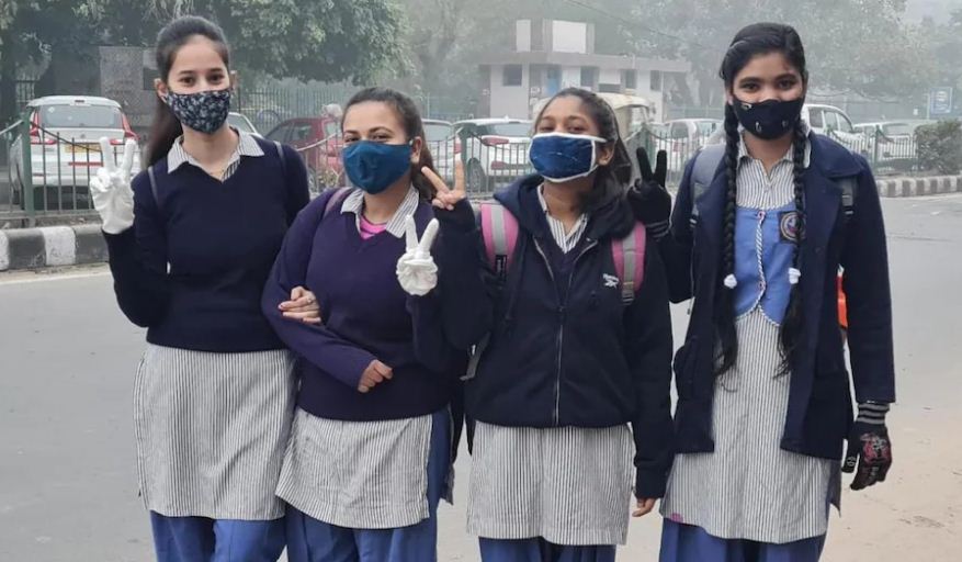 दिल्ली में फिर खुले स्कूल, वायु प्रदूषण के कारण दो हफ्ते से थे बंद