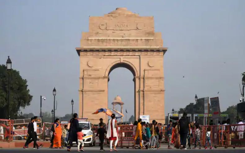 कोरोना से राहत : दिल्ली में वीकेंड कर्फ्यू खत्म, मुख्य बाजारों की सभी दुकानों से ऑड-ईवन पाबंदी भी हटी