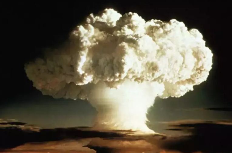 दुनिया की पांचों महाशक्तियां परमाणु हथियारों के प्रसार के साथ ही परमाणु युद्ध रोकने पर सहमत