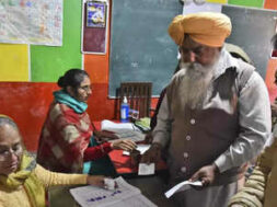 पंजाब में वोटिंग