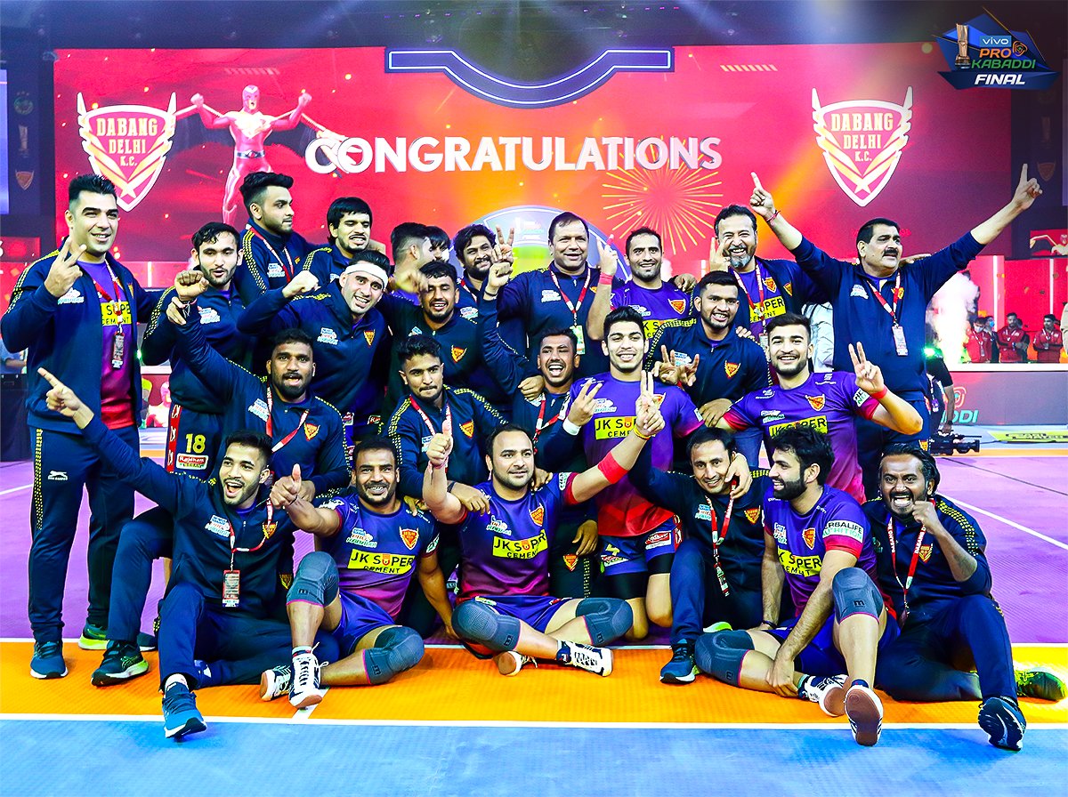 प्रो कबड्डी लीग : दबंग दिल्ली पहली बार चैंपियन, पटना पाइरेट्स फाइनल में एक अंक से परास्त