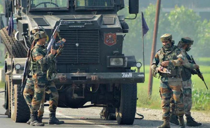 जम्मू-कश्मीर : नौगाम में सुरक्षा बलों के साथ मुठभेड़ में 3 आतंकी ढेर, तलाशी अभियान जारी