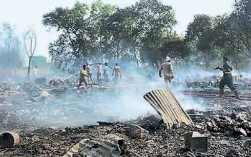 उत्तर प्रदेश : गाजियाबाद में दर्दनाक हादसा, गोशाला में आग लगने से कम से कम 38 गायों की मौत