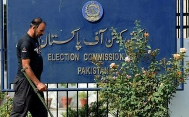 पाकिस्तान : सियासी उठापटक के बीच चुनाव आयोग ने कहा – आम चुनाव की तैयारियों में करीब 6 माह लगेंगे