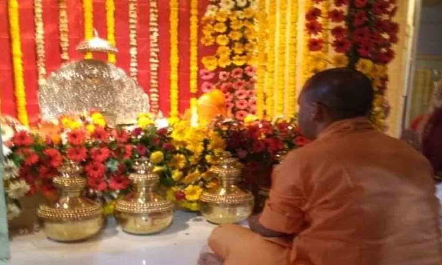 उत्तर प्रदेश : सीएम योगी ने दी राम नवमी की बधाई, बोले- श्रीराम का जीवन चरित्र समस्त मानव जाति के लिए आदर्श