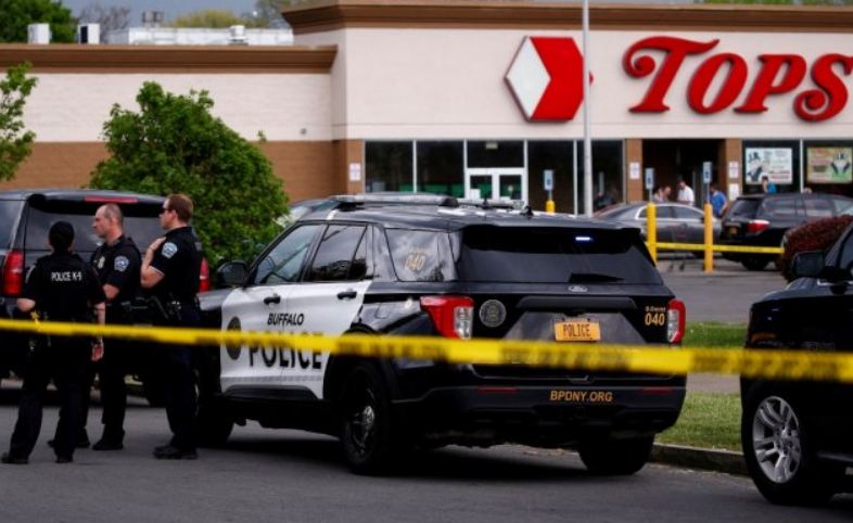 अमेरिका के एक सुपरमार्केट में गोलीबारी, 10 लोगों की मौत, आरोपित गिरफ्तार