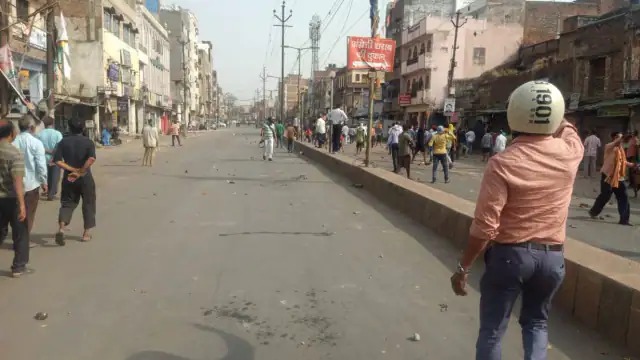 कानपुर हिंसा : सड़क खाली कर दो वरना जीप चढ़ा दूंगा…..सुनकर पलभर में तितर-बितर हुई भीड़