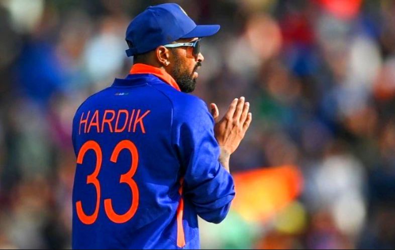 हार्दिक पांड्या ने रचा इतिहास, टी-20 क्रिकेट में विकेट लेने वाले पहले भारतीय कप्तान बने