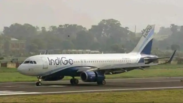 शारजाह-हैदराबाद इंडिगो फ्लाइट की कराची एयरपोर्ट पर इमरजेंसी लैंडिग, विमान में आई थी तकनीकी खराबी