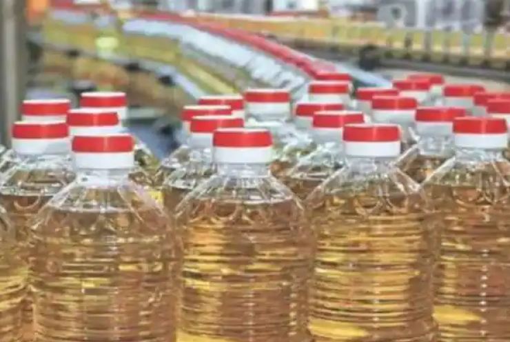 राहत की खबर : खाद्य तेलों के दाम जल्द ही 20 रुपये तक कम होंगे, सरकार की तेल कम्पनियों के साथ बैठक