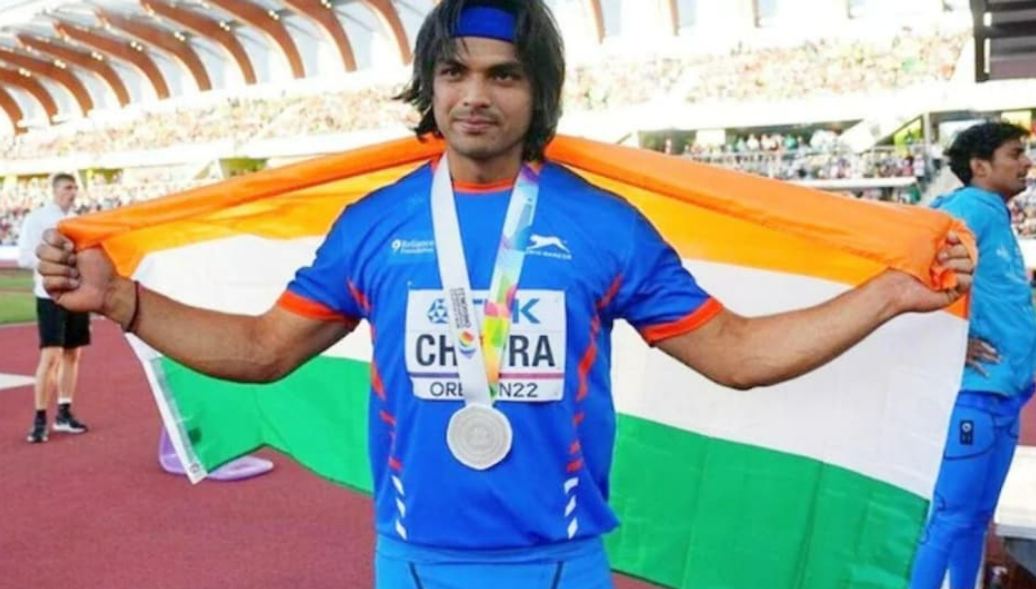 विश्व एथलेटिक्स : भाला प्रक्षेपक नीरज चोपड़ा ने रचा इतिहास, भारत के लिए जीता रजत पदक