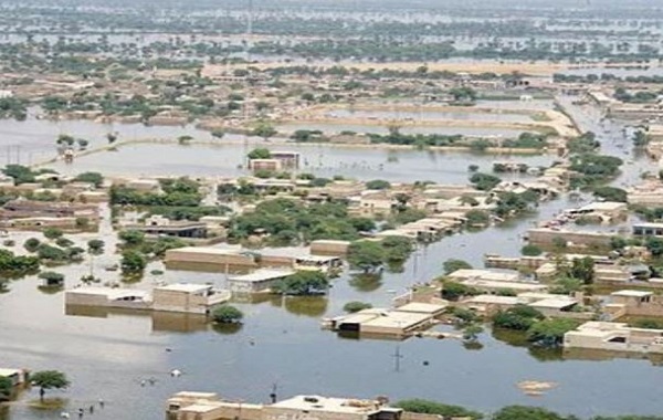 बाढ़ की आपदा से निपटने के लिये पाकिस्तान ने अंतरराष्ट्रीय समुदाय से मदद की गुहार