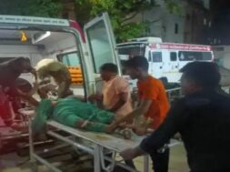 आजमगढ़ में सड़क दुर्घटना