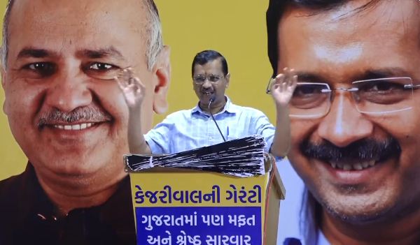 केजरीवाल का आरोप – सीबीआई व ईडी के छापे दिल्ली सरकार को गिराने के प्रयास थे, लेकिन ‘ऑपरेशन कमल’ विफल रहा