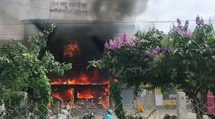 मध्य प्रदेश : जबलपुर के निजी अस्पताल में लगी भीषण आग, 10 लोगों की मौत, 3 गंभीर रूप से घायल