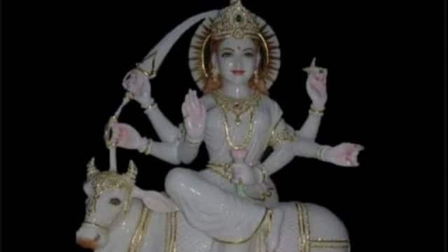 Sharadiya Navratri : क्या आप जानते हैं पहली बार किसने और कब मनाई थी नवरात्रि?