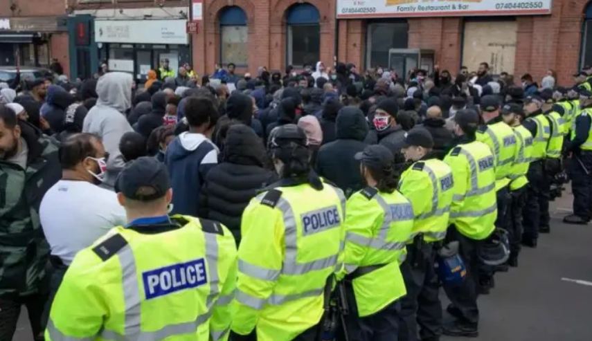 ब्रिटेन : भारतीय समुदाय के विरुद्ध हिंसा को लेकर लेस्टर में 47 उपद्रवी गिरफ्तार