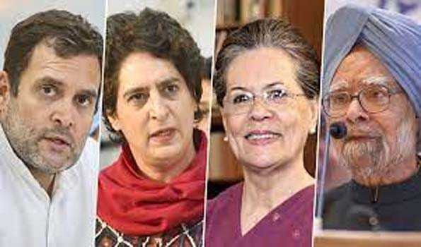 सोनिया, मनमोहन, राहुल व प्रियंका गांधी ने किया कांग्रेस अध्यक्ष पद के लिए मतदान