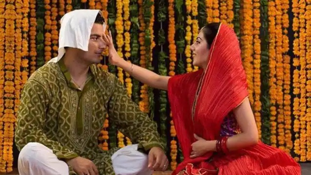 Bhai Dooj 2022 : भाई दूज के मौके पर करें ये आसान से काम, जीवन के हर क्षेत्र में बनी रहेगी तरक्की