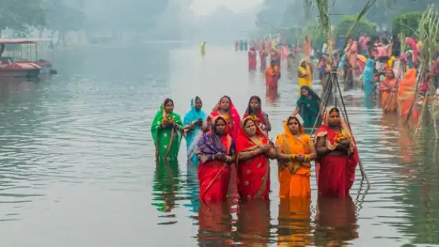Chhath Puja 2022: आज है खरना, जानें सूर्योदय- सूर्यास्त का समय और शुभ मुहूर्त