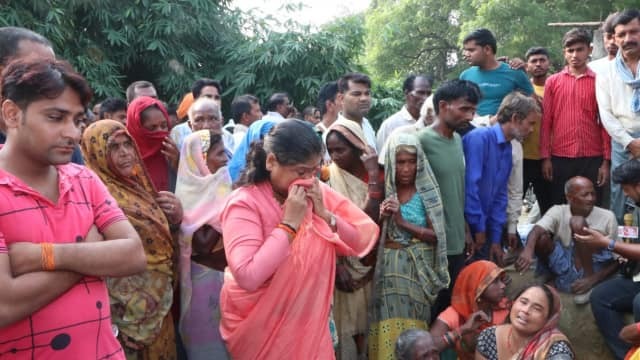कानपुर हादसा : एक साथ 26 लाशें, किसी ने खोया अपना लाडला तो कोई हो गया अनाथ, गांव में मची चीख-पुकार