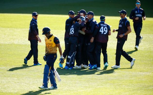 आईसीसी टी20 विश्व कप : नामीबिया ने पहले ही दिन एशिया कप चैंपियन श्रीलंका को चौंकाया, नीदरलैंड्स की यूएई पर रोमांचक जीत