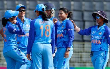 महिला एशिया कप क्रिकेट : शीर्षस्थ भारत ने अंतिम लीग मैच में थाईलैंड को 9 विकेट से रौंदा