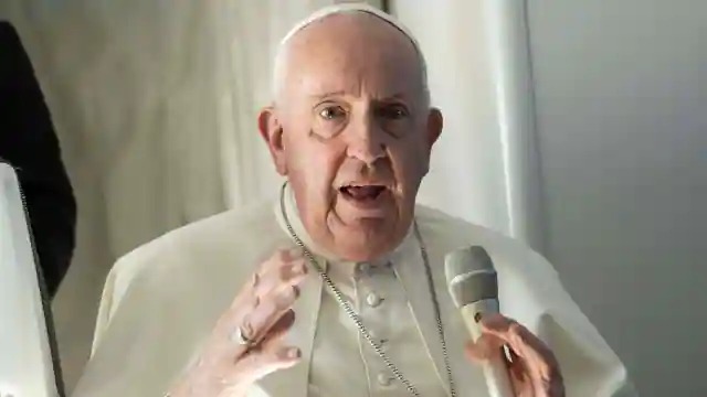 महिलाओं का खतना करने की प्रथा आज भी जारी, इस त्रासदी को नहीं रोक पाना भयावह : पोप फ्रांसिस