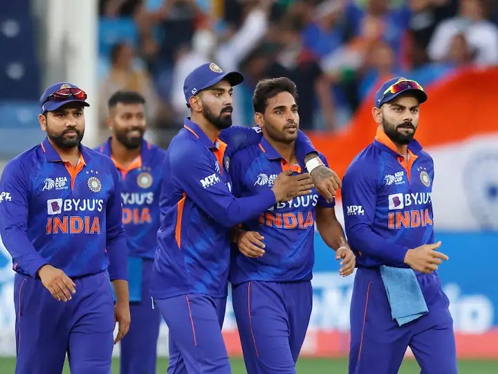 T20 WC 2022: ‘घर में सात बुजुर्ग होंगे तो दिक्कत होगी ही’, टीम इंडिया की हार पर पूर्व क्रिकेटर का बयान